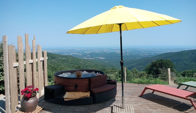 Accommodation on a farm in the heart of the Corsican scrubland in ANTISANTI
