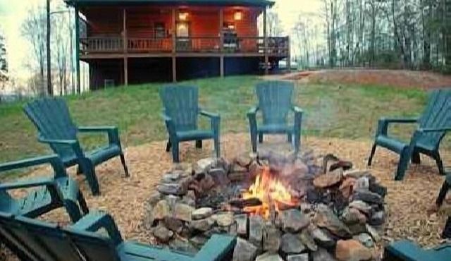 Affordable! Mtn Views, Game Room, Hot Tub, Amenities & More