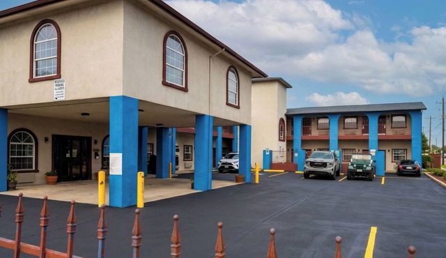 Airport Inn & Suites South Padre Island I 37
