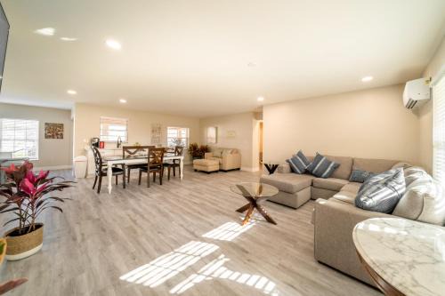 Almost Sanibel - Fort Myers Duplex Near Sanibel Island