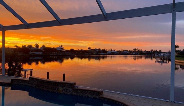 Amazing sunsets, Fishing from the dock, Large lanai & Pool - Villa Boa Vista - Roelens Vacations