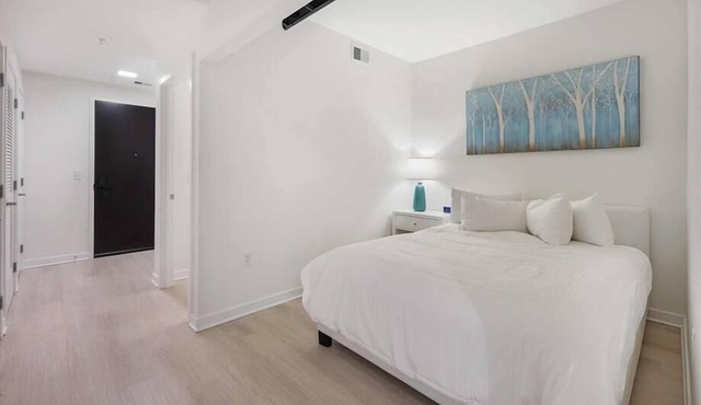 An Upscale Family-Friendly Retreat | Steps from DC’s Museums & Historic Landmarks