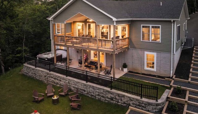 Apple Mountain House | Hot Tub | Game Room