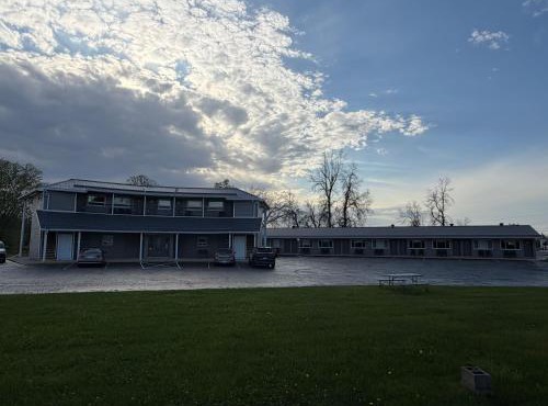Aquarius Motel