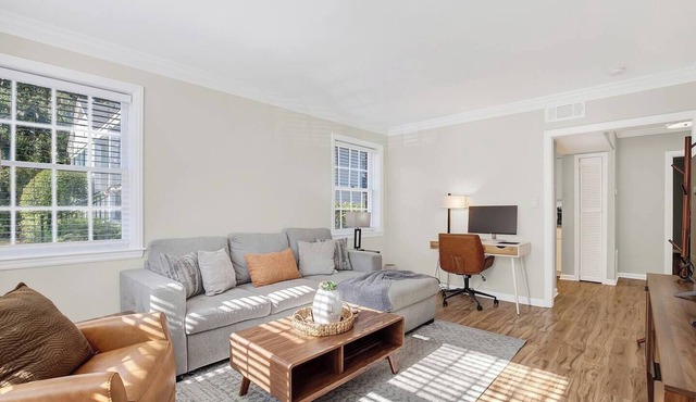 Ardsley Upscale Living Unit #2
