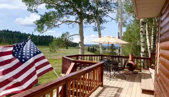 Arrowhead Sanctuary! Beautiful Cabin! Deck with Fire Pit & Incredible Views! in Cimarron