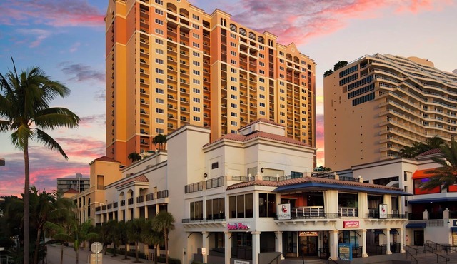 BeachPlace Towers -Many Dates Available- Seaside Retreat