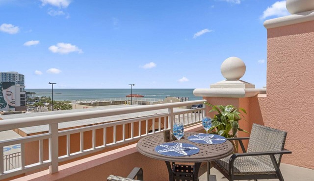 Beachside oasis w/beautiful Gulf views + added private cabana room with direct pool access. Free ti
