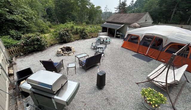 Beautiful Lakeside Haven at the Pines