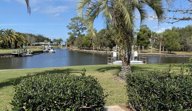 Beautiful Waterfront Condo
