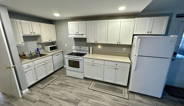 Bethany Beach Cottage: Water Access, Outdoor Shower, Hammock.
