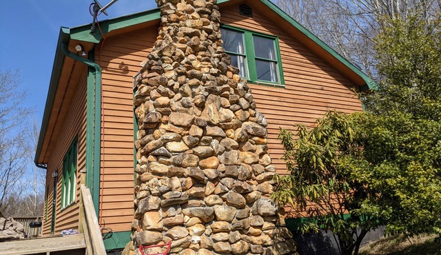 Big Summer Discount-nPrivate Quite 1600 SF Cabin house