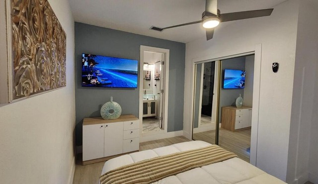 Blue Loft305