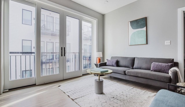 Blueground | East Boston, AC, balcony, nr park