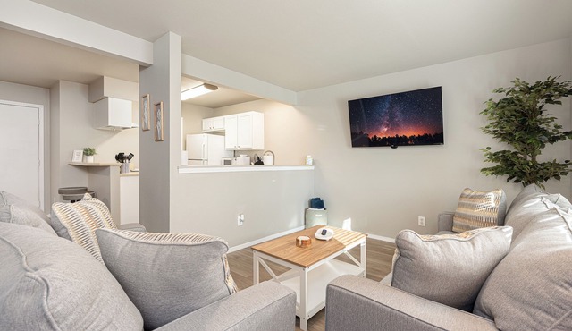 Bright & Stylish Floral Getaway Minutes from Downtown!