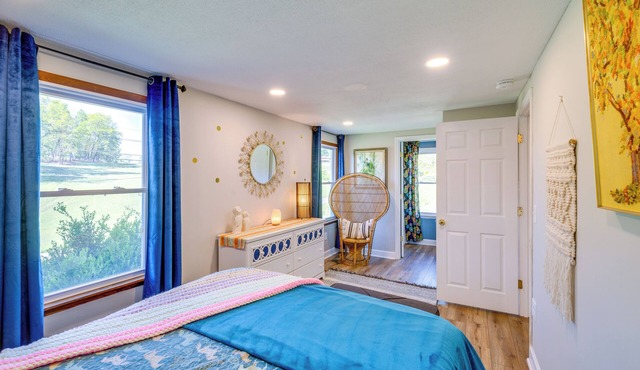 Bristol Getaway w/Mtn Views on a Working Farm