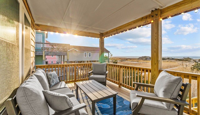 Canalfront Dog Friendly w/Hot Tub, Private Boardwalk, Media Room