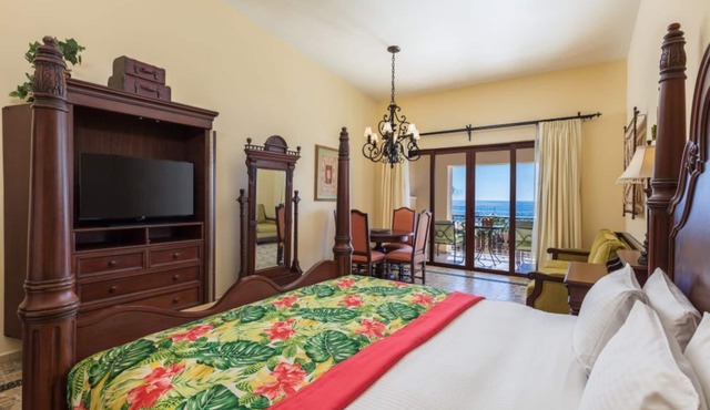 Captivating Studio with Tennis Court Ideal for Weekend Getaway
