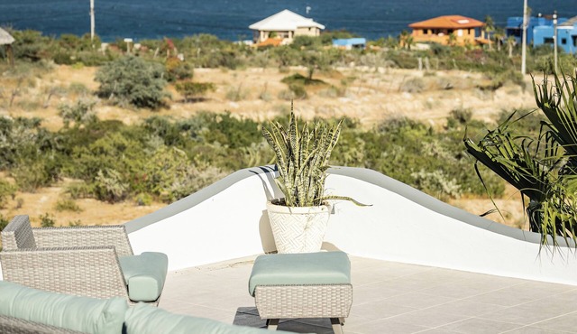 Casa Leon lujo con vista al Mar, the best in town.