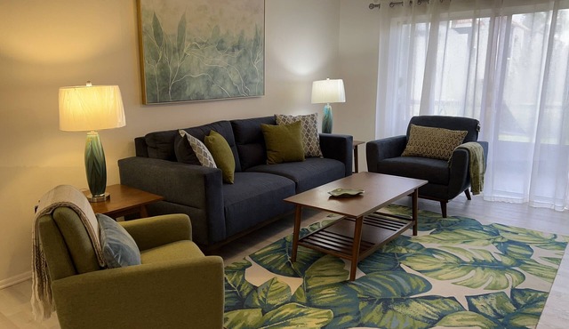Centrally located Condo, Sarasota Fl 34232