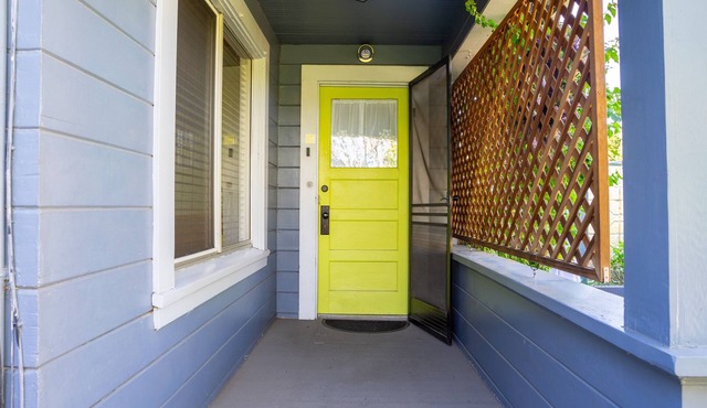 Charming 1-bedroom cottage in serene Alameda with WiFi
