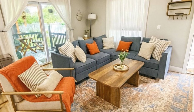 Charming 2-bedroom house in the heart of Sarasota—A quaint nature escape