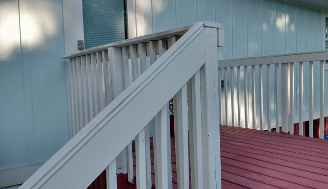 Cheerful modern, minutes to beach