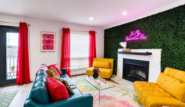Chic Nashville Retreat, River Views and VIP Vibes