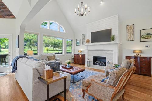 Chic Sky Valley Resort Home on Golf Course!