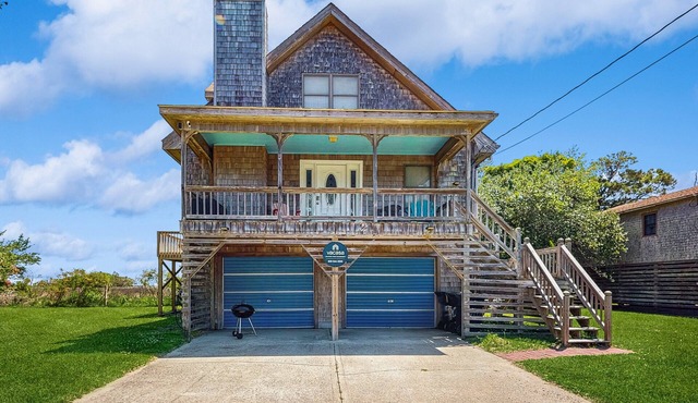 Classic home with sound & marsh views, hot tub, decks - near beaches/lighthouse