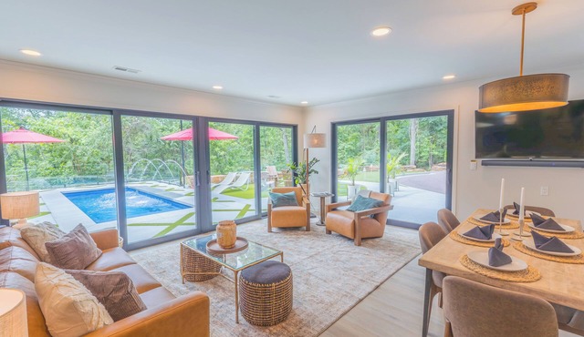 Club Boulders by Pinemark® Pool+Pickleball+HotTub