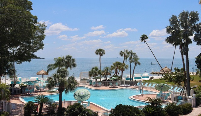 Coastal Vibes Await | Dive into Adventurous Excursions & Tranquil Evenings