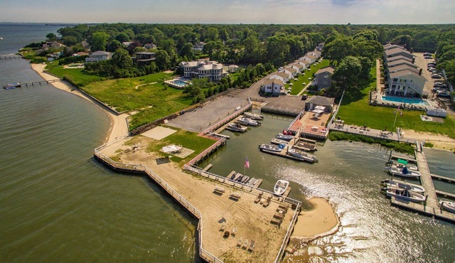Colonial Shores Resort