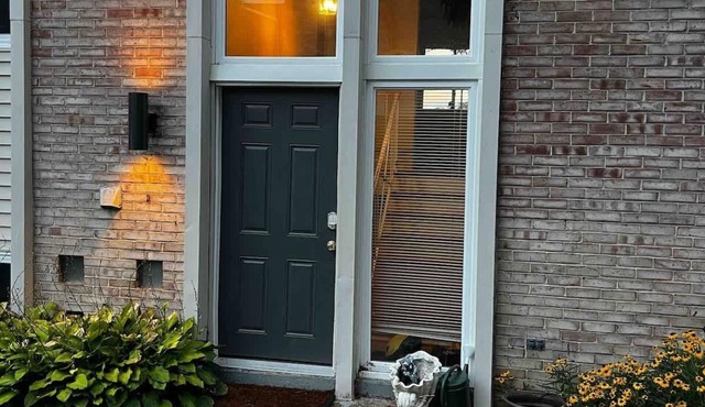 Come relax in a Private Townhome in Camp Hill!