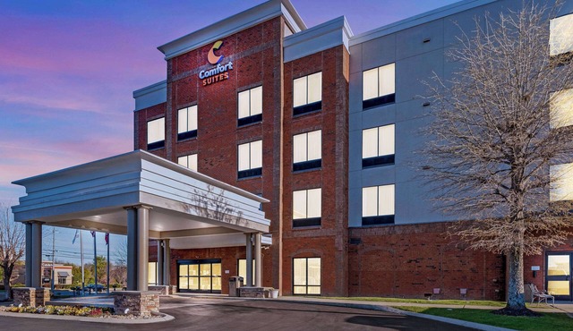 Comfort Suites Murfreesboro Shopping District