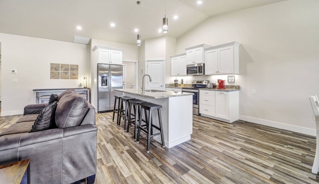 Comfortable New Home in Broadmoor Subdivision