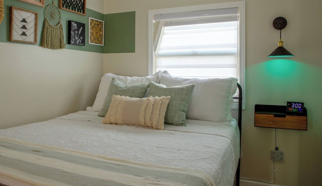 Comfy Guest House in St Pete