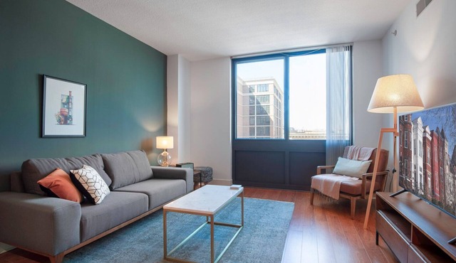 Comfy Mt. Vernon 1BR w/Gym, Doorman, close to metro, by Blueground
