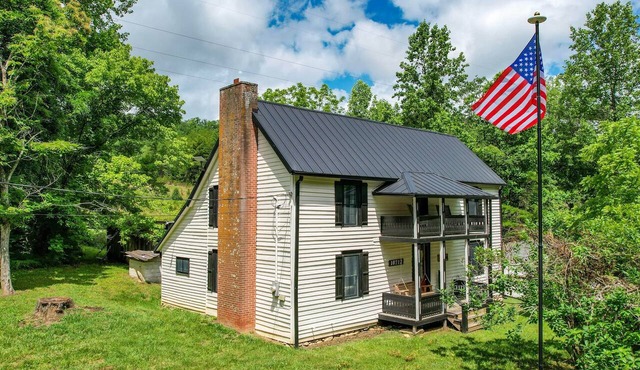 Connie's Retreat Coker Creek