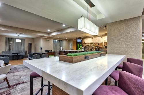 Country Inn & Suites by Radisson, Hampton Coliseum