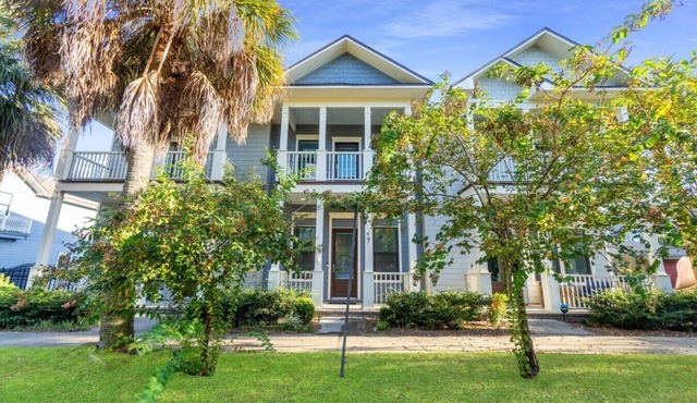 Covington Place, Monthly, Near Downtown & Beaches!