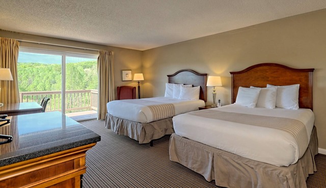 Cozy 1-Bedroom Retreat in Clayton with Mountain Views and Resort Access