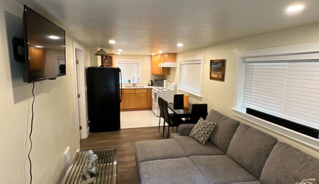 Cozy 1-bedroom, welcoming in Renton