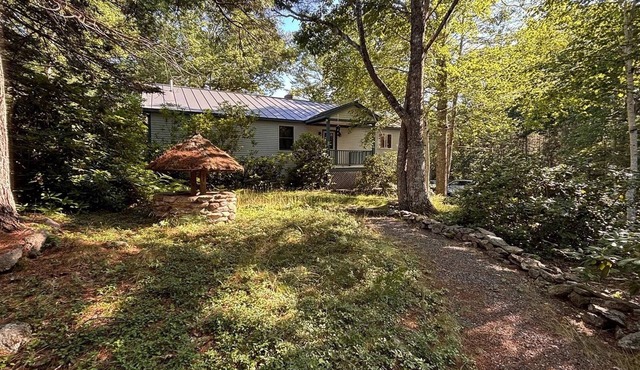 Cozy Bar Harbor home for nature enthusiasts close to Acadia National Park!