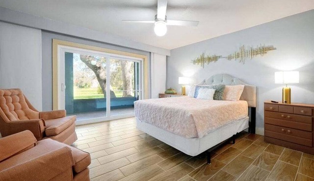 Cozy & Charming Florida Hideout