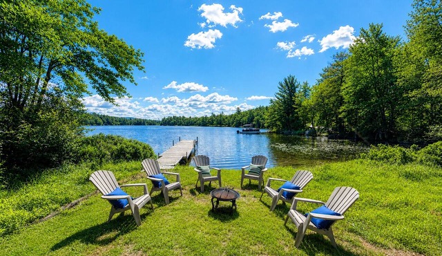 Cozy Log Cabin by Phillips Lake, Pet Friendly, Near Acadia & Bangor