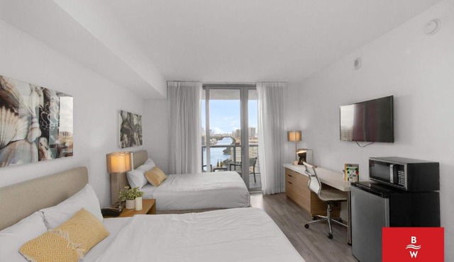 Cozy Studio Intracoastal View & Balcony