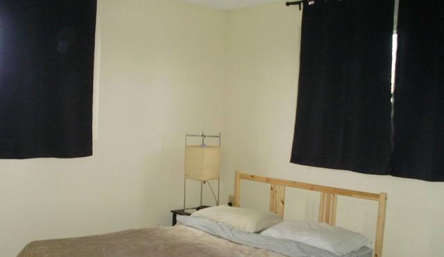 Cozy suite near downtown and the bike path!