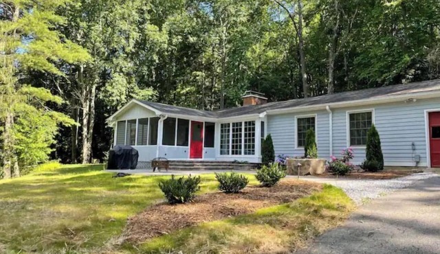 Creekside Cottage