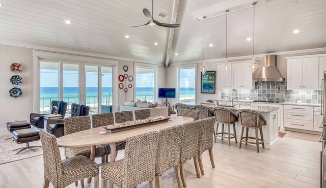 Designer Home Across from the Beach, Private Pool, Elevator, Bikes.